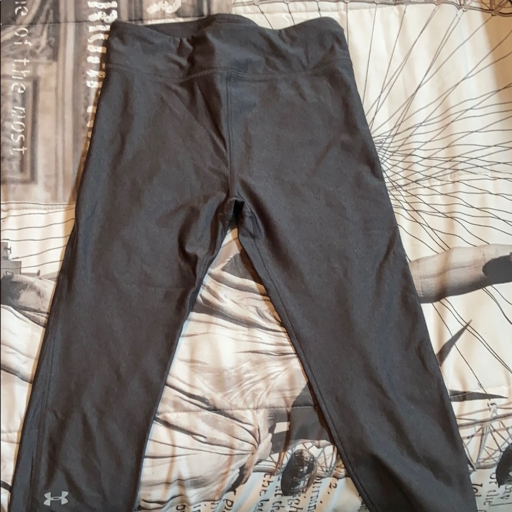 Under Armour Gray Crop Leggings